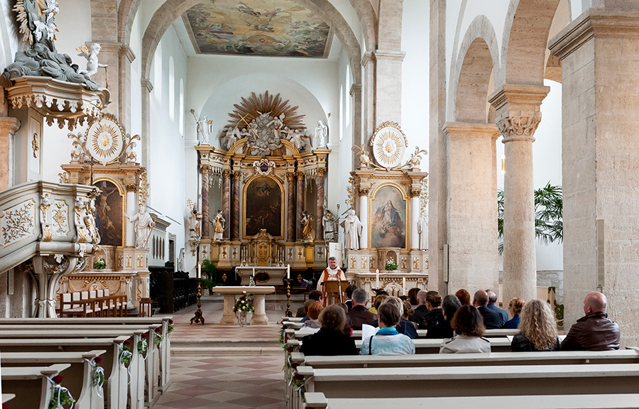 Pfarrei St. Benedikt: Gottesdienst (Foto © Ulrich Schrader)